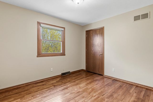 6990 Skyview Trail, Roscoe, IL 61073