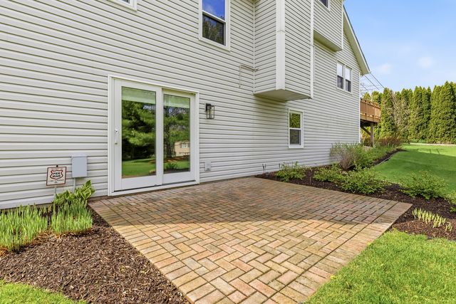 6990 Skyview Trail, Roscoe, IL 61073