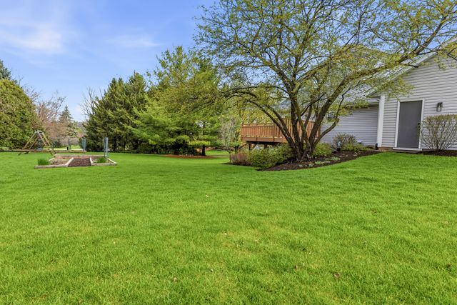 6990 Skyview Trail, Roscoe, IL 61073