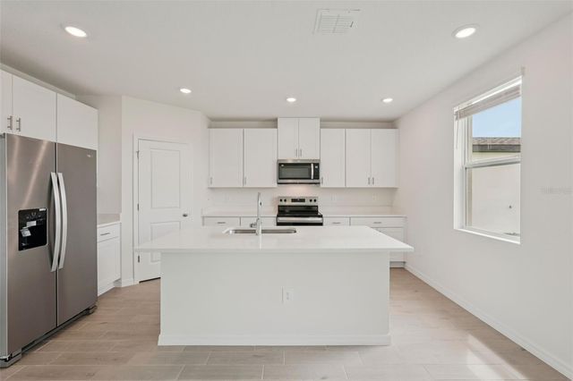10429 ABUNDANCE GROVE WAY, Parrish, FL 34219