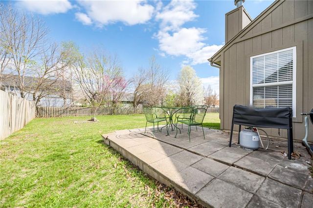 944 N Pine Street, Olathe, KS 66061