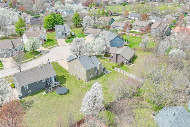 944 N Pine Street, Olathe, KS 66061