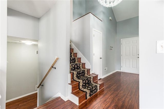 944 N Pine Street, Olathe, KS 66061