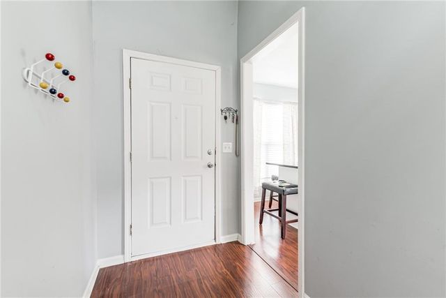 944 N Pine Street, Olathe, KS 66061