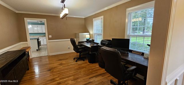 101 W Arrowhead Drive, Clinton, NC 28328