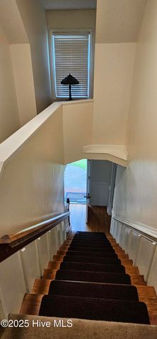 101 W Arrowhead Drive, Clinton, NC 28328