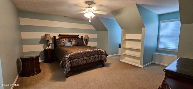 101 W Arrowhead Drive, Clinton, NC 28328
