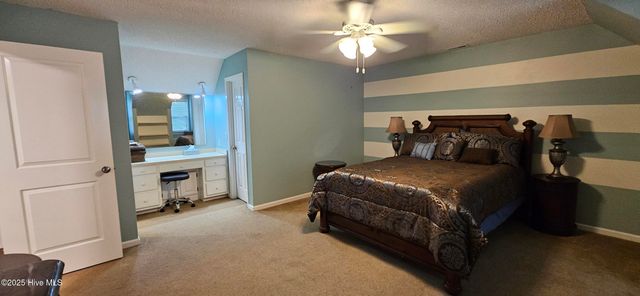 101 W Arrowhead Drive, Clinton, NC 28328