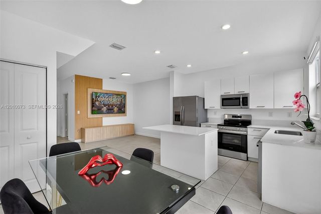 12221 NW 24th Pl, Miami, FL 33167