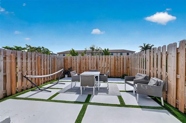 12221 NW 24th Pl, Miami, FL 33167