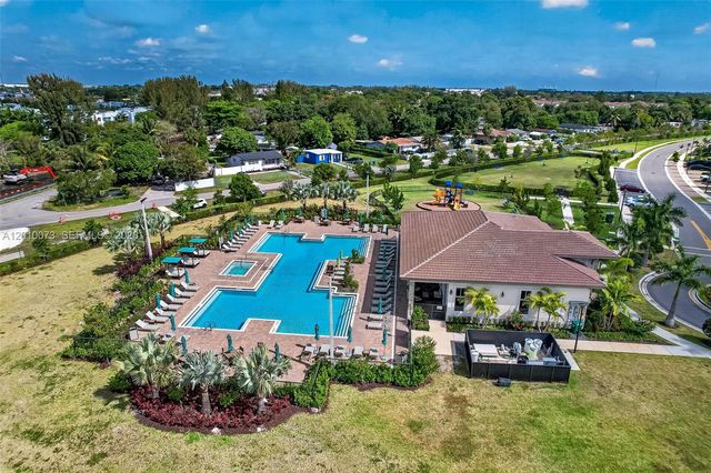 12221 NW 24th Pl, Miami, FL 33167