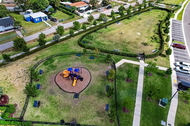 12221 NW 24th Pl, Miami, FL 33167