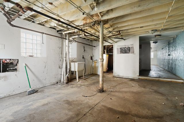 5404 S Drexel Avenue, Chicago, IL 60615