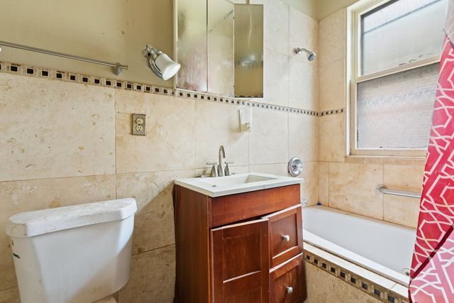 5404 S Drexel Avenue, Chicago, IL 60615