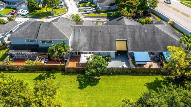 14206 SW 97th Ter, Miami, FL 33186