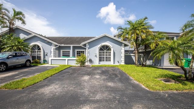 14206 SW 97th Ter, Miami, FL 33186