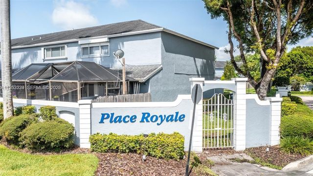 14206 SW 97th Ter, Miami, FL 33186