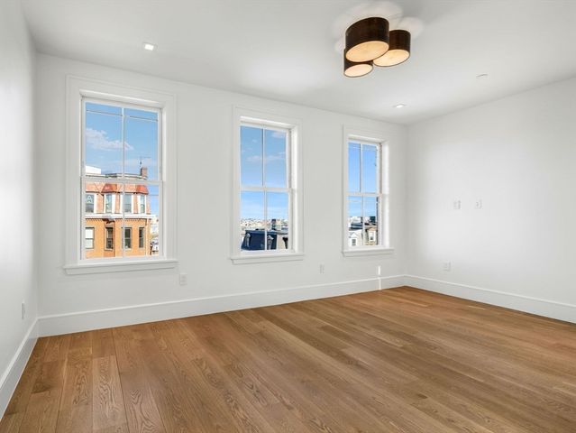 561 East Broadway 561, Boston, MA 02127