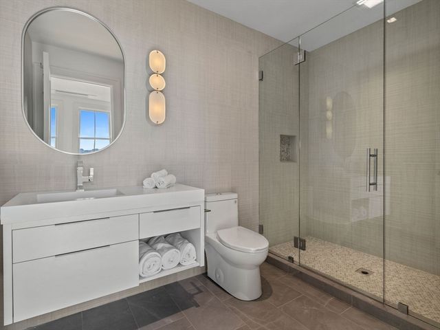 561 East Broadway 561, Boston, MA 02127