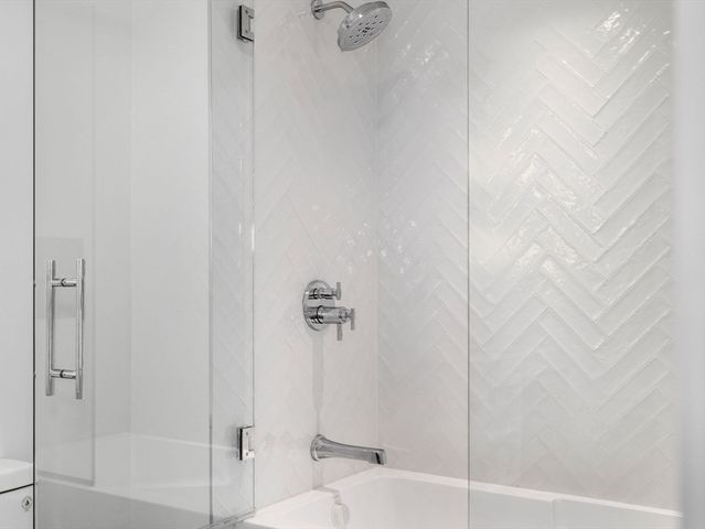 561 East Broadway 561, Boston, MA 02127
