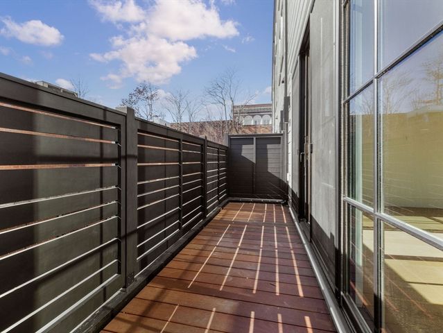 561 East Broadway 561, Boston, MA 02127