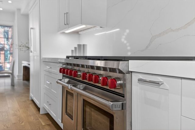 561 East Broadway 561, Boston, MA 02127