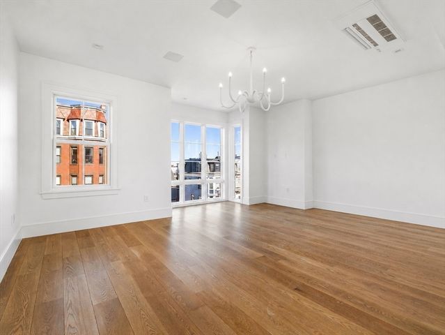 561 East Broadway 561, Boston, MA 02127