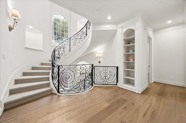 4260 Emory Avenue, West University Place, TX 77005