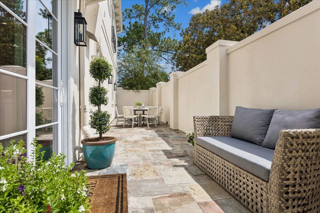 4260 Emory Avenue, West University Place, TX 77005