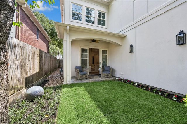 4260 Emory Avenue, West University Place, TX 77005