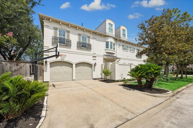 4260 Emory Avenue, West University Place, TX 77005