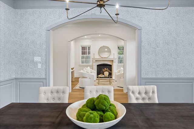 4260 Emory Avenue, West University Place, TX 77005