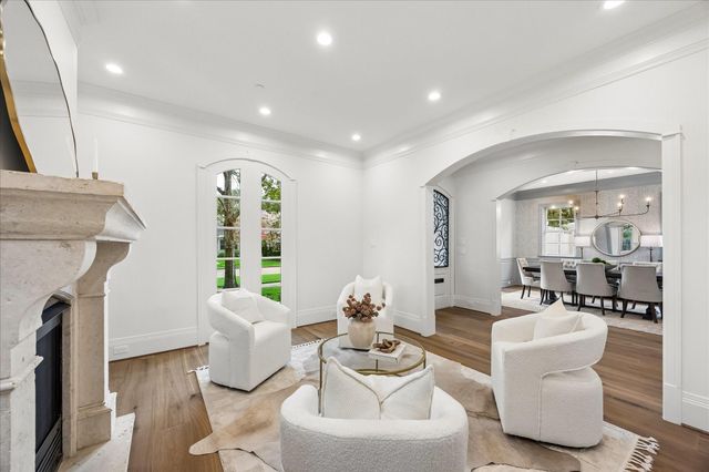 4260 Emory Avenue, West University Place, TX 77005
