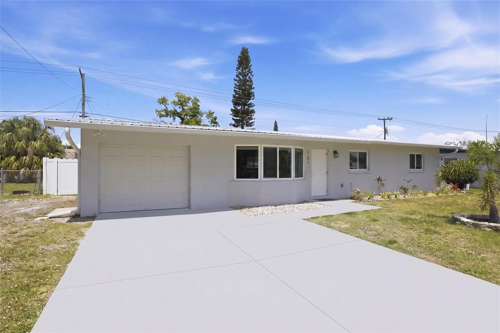 3106 OXFORD DRIVE W, Bradenton, FL 34205