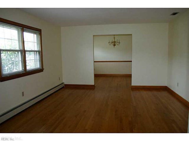 236 S Parliament DR, Virginia Beach, VA 23462