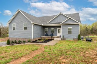258 Woodruff Rd, Adams, TN 37010