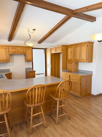 13227 Canterbury Drive, Sterling Heights, MI 48312