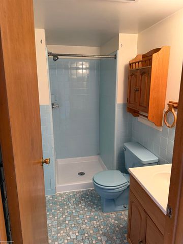 13227 Canterbury Drive, Sterling Heights, MI 48312