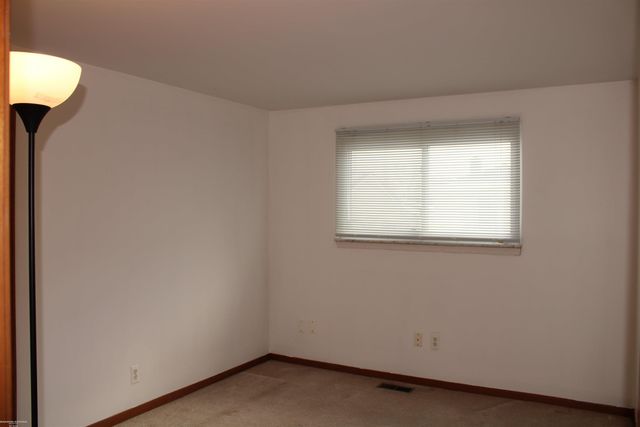 13227 Canterbury Drive, Sterling Heights, MI 48312