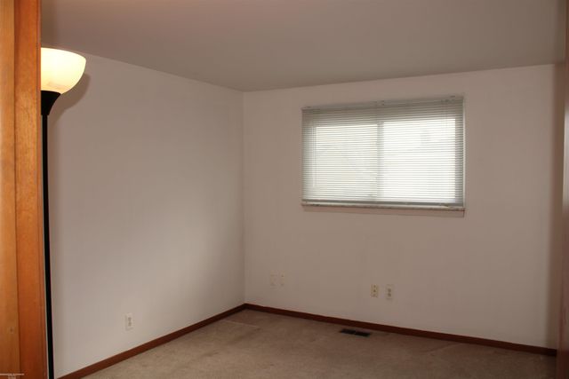 13227 Canterbury Drive, Sterling Heights, MI 48312