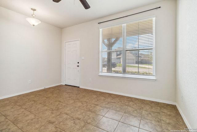 129 Wild Creek Rd, Seguin, TX 78155