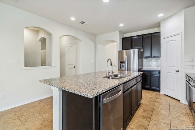 129 Wild Creek Rd, Seguin, TX 78155
