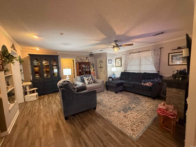 51 Center Street, Ward, AR 72176