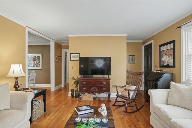 40 Farmington Circle, Marlborough, MA 01752