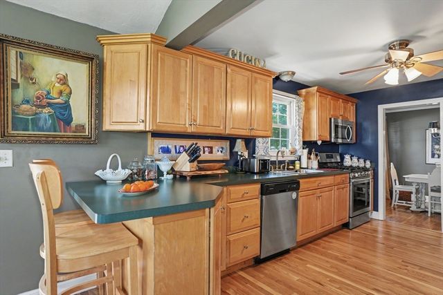 40 Farmington Circle, Marlborough, MA 01752