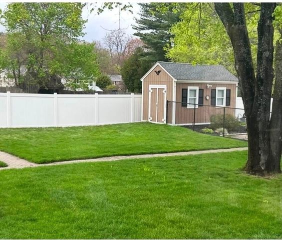 40 Farmington Circle, Marlborough, MA 01752