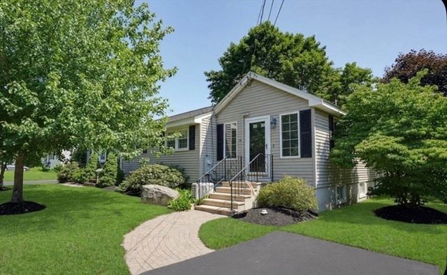 40 Farmington Circle, Marlborough, MA 01752
