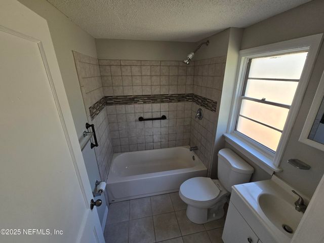 5156 107TH Street A, Jacksonville, FL 32244