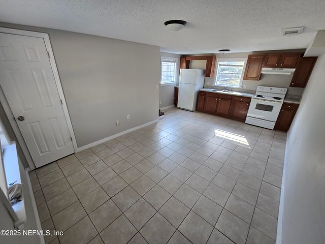 5156 107TH Street A, Jacksonville, FL 32244