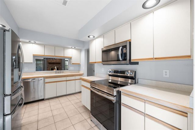 1767 SE 27TH LOOP, Ocala, FL 34471